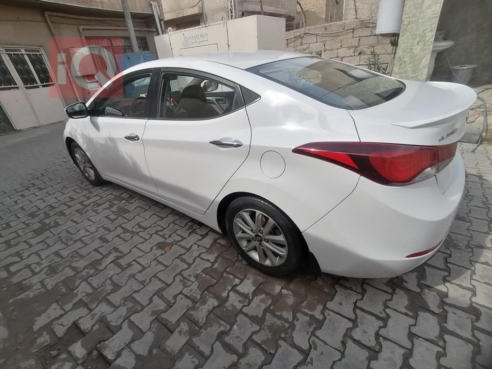 هیوندای ئەلەنترا
